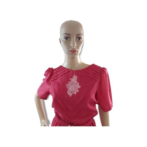 MANSDAR  WOMEN'S  Vintage  Red  Summer Party Retro  Dress . SIZE L - Picture 3 of 12